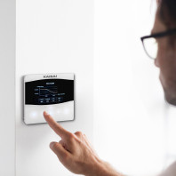 Kolorowy kontroler Arctic R32